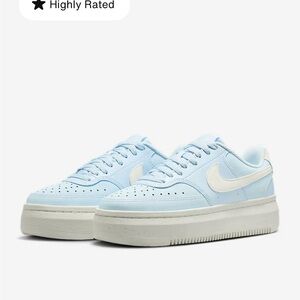 Nike Women's Light Blue Sneakers